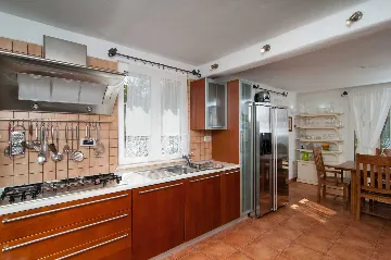 Mirca, Brač Villa with 3 Bedrooms and Private Pool