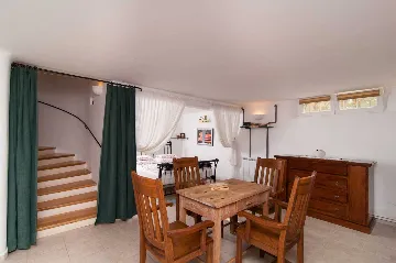 Mirca, Brač Villa with 3 Bedrooms and Private Pool