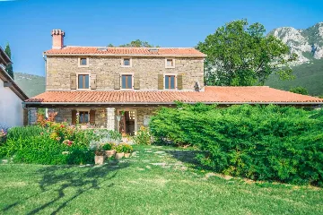 3-Bedroom Villa with Private Pool in Plomin