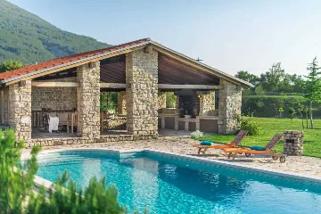 3-Bedroom Villa with Private Pool in Plomin