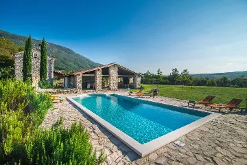 3-Bedroom Villa with Private Pool in Plomin