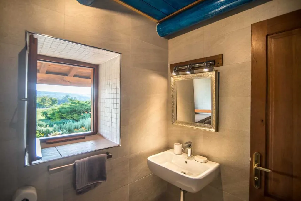 3-Bedroom Villa with Private Pool in Plomin