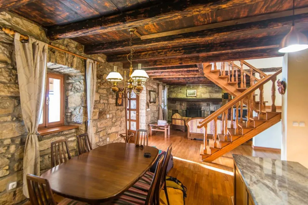 3-Bedroom Villa with Private Pool in Plomin