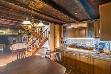 3-Bedroom Villa with Private Pool in Plomin