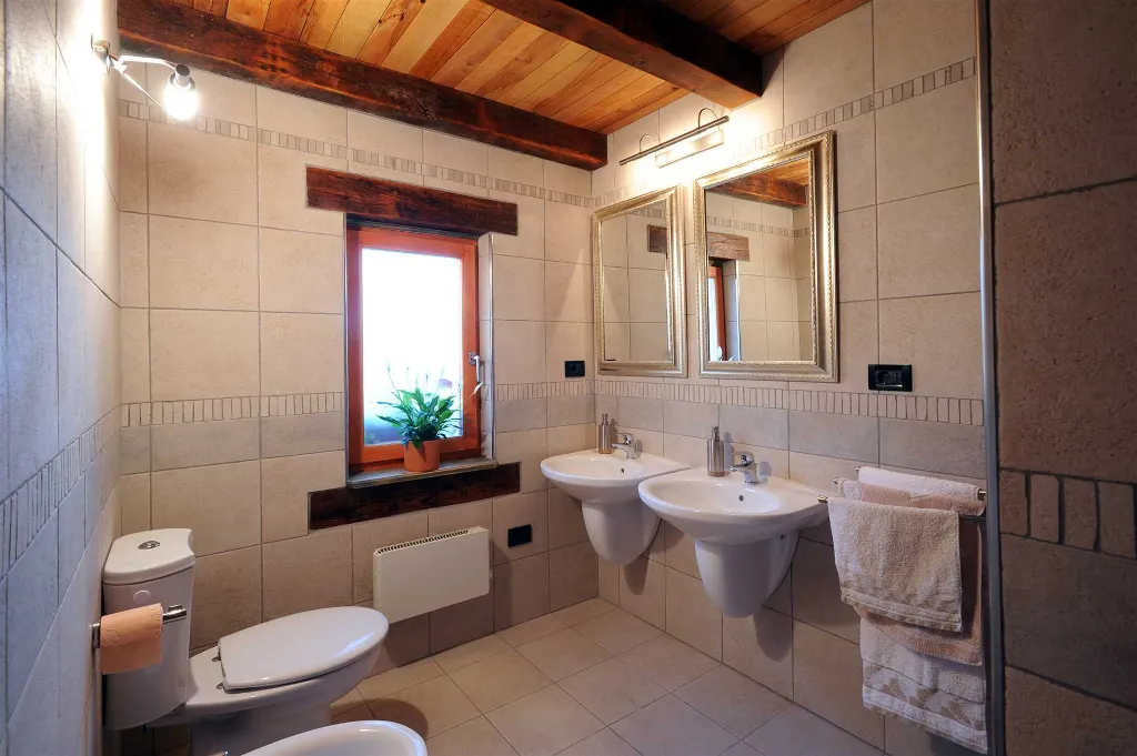 3-Bedroom Villa with Private Pool in Plomin