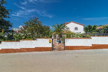 4-Bedroom Villa in Kukci, Nova Vas with Pool