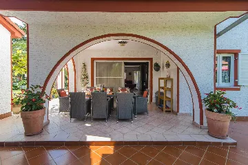 4-Bedroom Villa in Kukci, Nova Vas with Pool