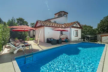 4-Bedroom Villa in Kukci, Nova Vas with Pool