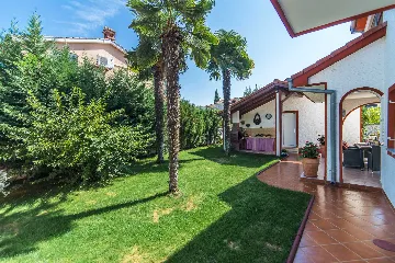 4-Bedroom Villa in Kukci, Nova Vas with Pool