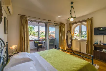 4-Bedroom Villa in Kukci, Nova Vas with Pool