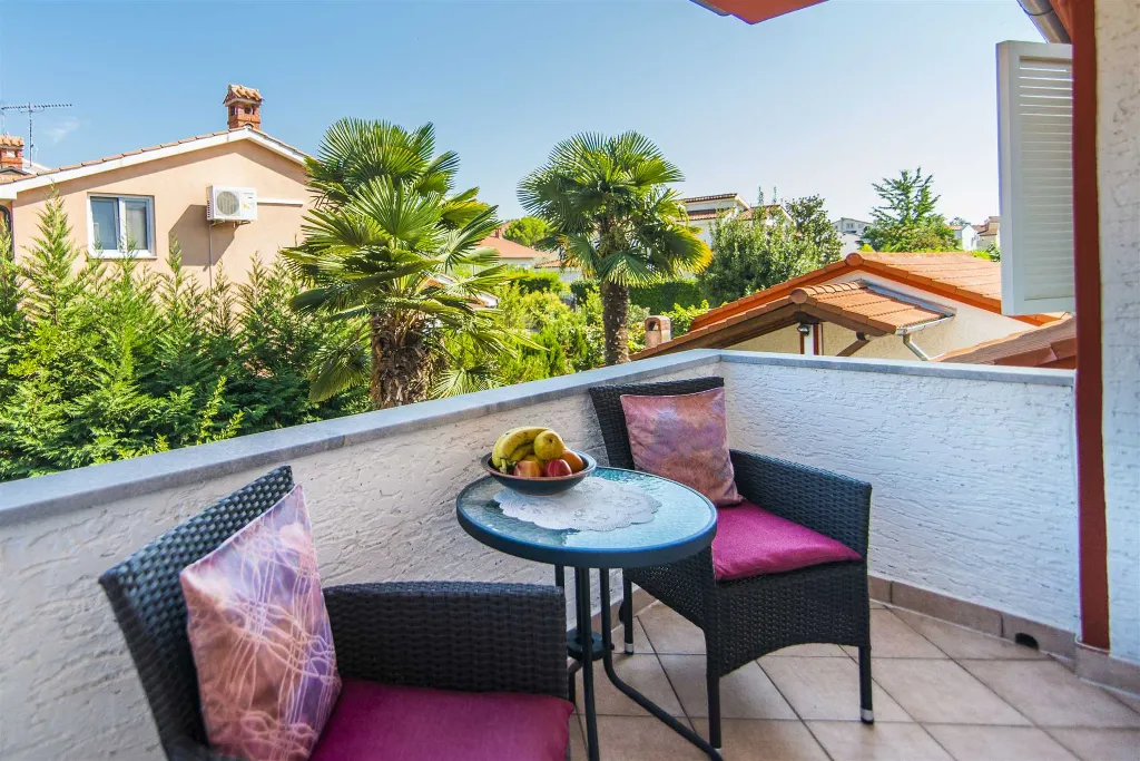 4-Bedroom Villa in Kukci, Nova Vas with Pool