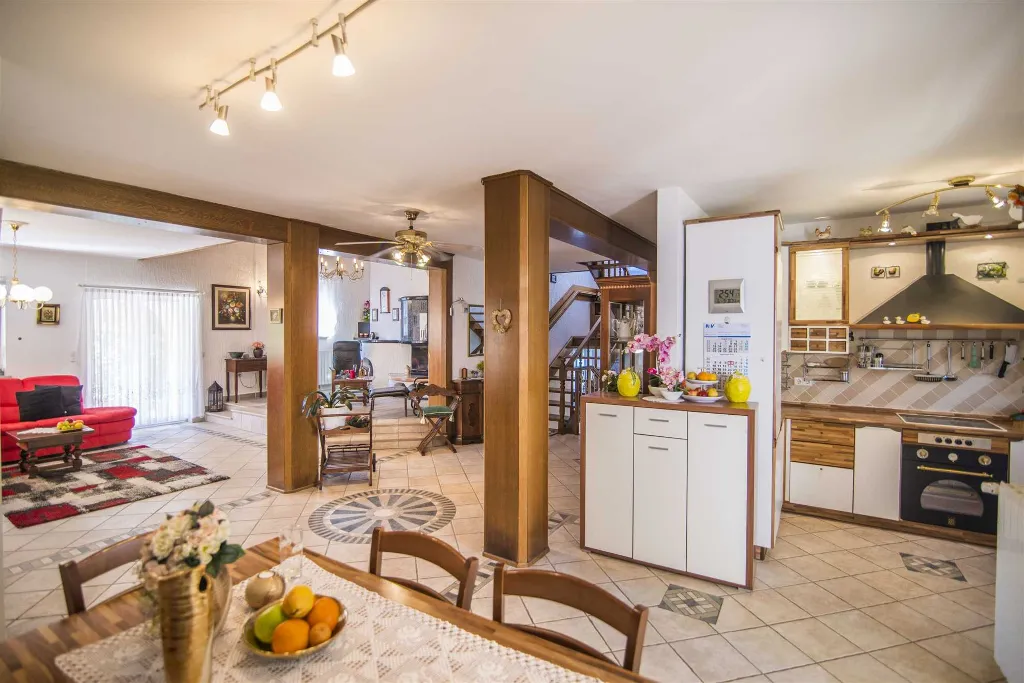 4-Bedroom Villa in Kukci, Nova Vas with Pool