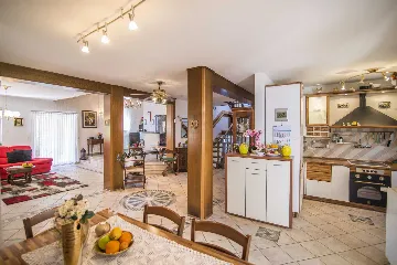 4-Bedroom Villa in Kukci, Nova Vas with Pool