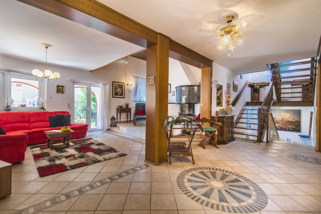 4-Bedroom Villa in Kukci, Nova Vas with Pool