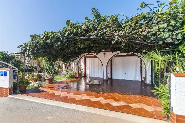 4-Bedroom Villa in Kukci, Nova Vas with Pool