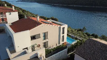 Villa in Labin for 10 Guests with Private Sea Access