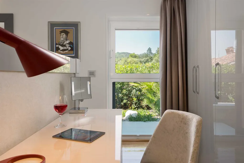 Villa in Labin for 10 Guests with Private Sea Access