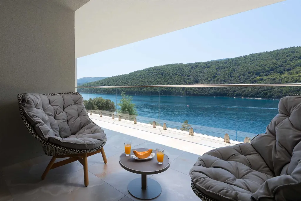 Villa in Labin for 10 Guests with Private Sea Access