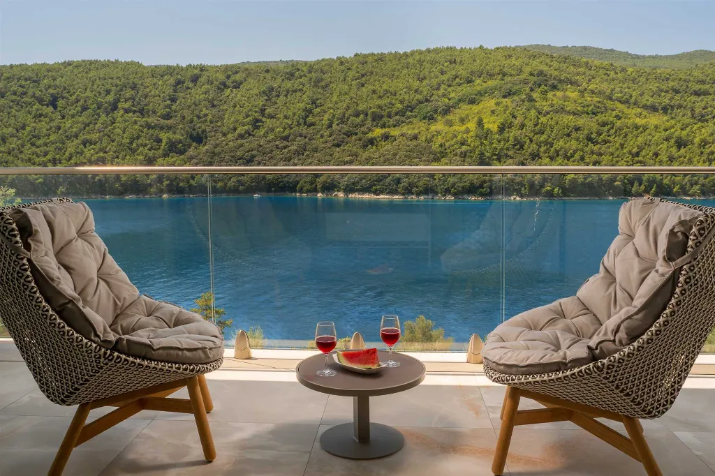 Villa in Labin for 10 Guests with Private Sea Access