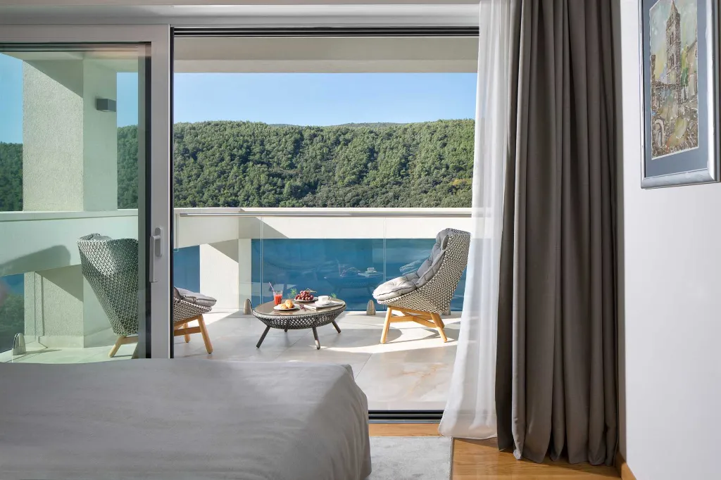 Villa in Labin for 10 Guests with Private Sea Access