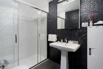 Villa in Labin for 10 Guests with Private Sea Access