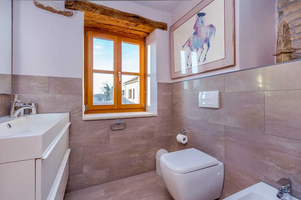 6-Bedroom Stone Villa in Šišan for 10 Guests