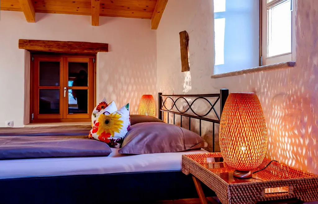 6-Bedroom Stone Villa in Šišan for 10 Guests