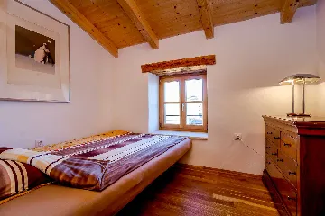 6-Bedroom Stone Villa in Šišan for 10 Guests