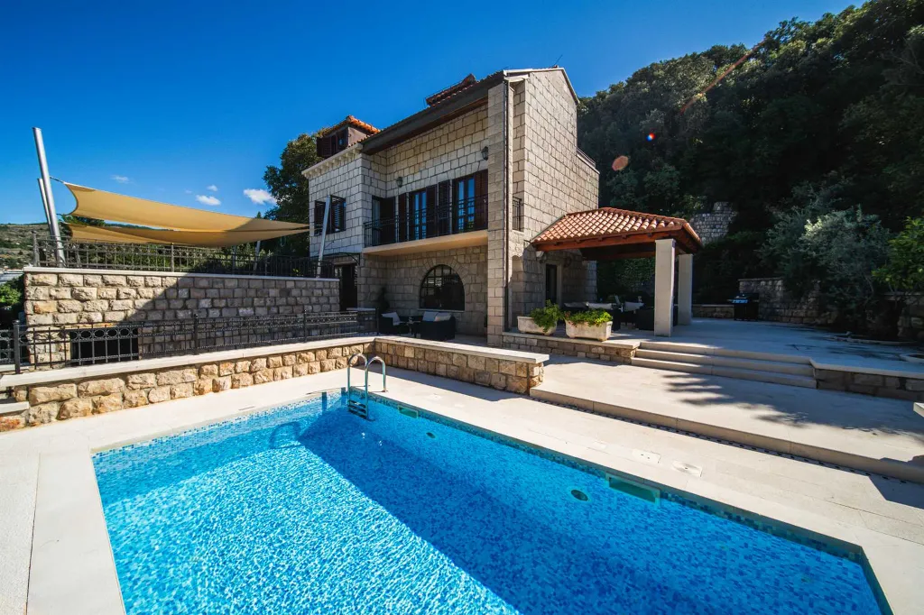 Dubrovnik 5-Bedroom Villa with Private Heated Pool