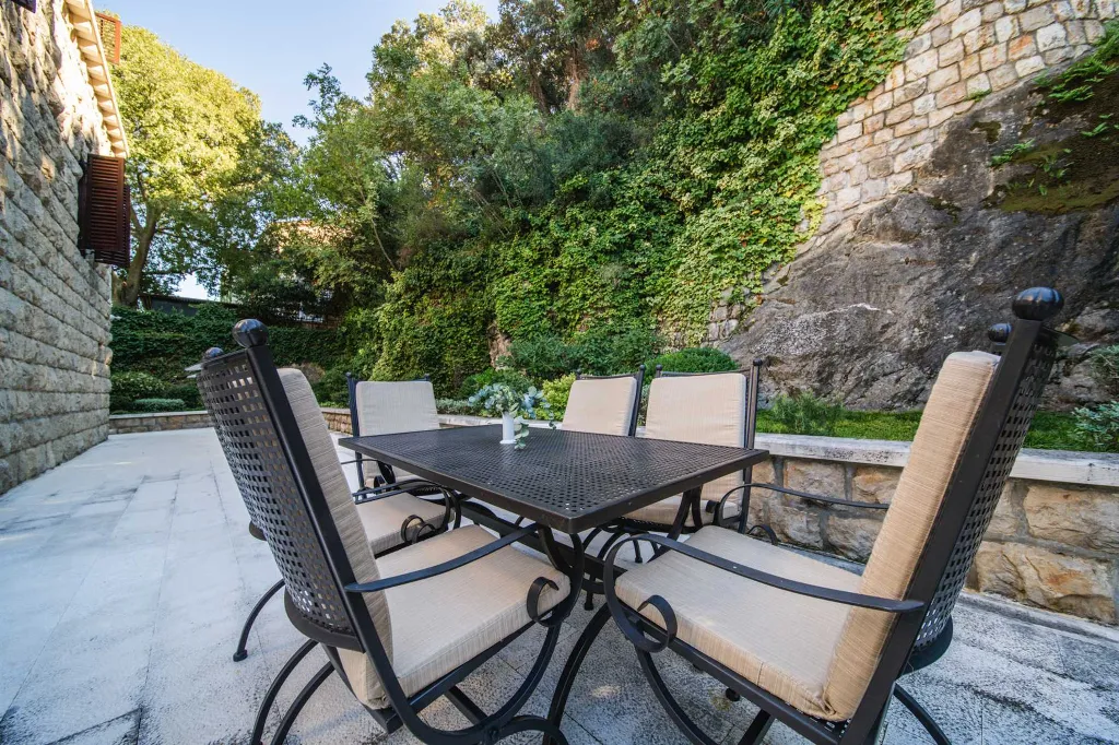 Dubrovnik 5-Bedroom Villa with Private Heated Pool