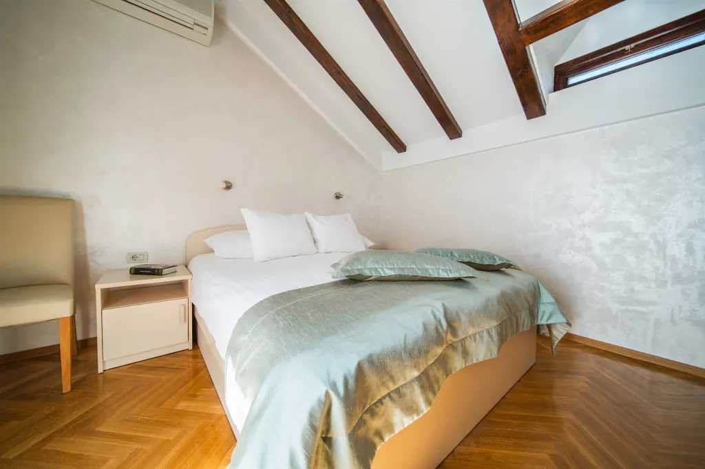 Dubrovnik 5-Bedroom Villa with Private Heated Pool