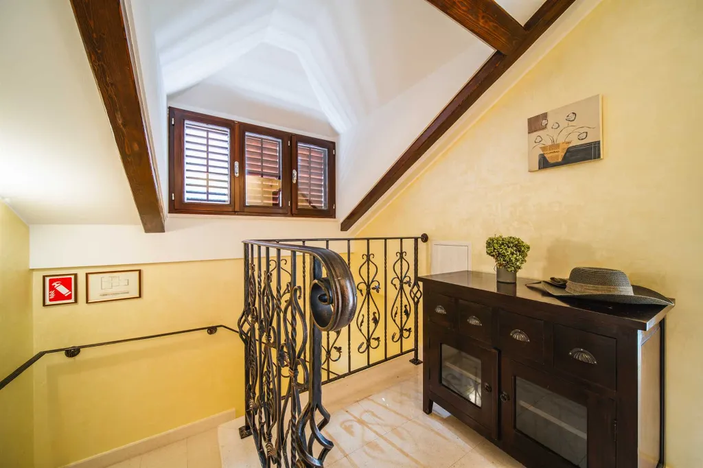 Dubrovnik 5-Bedroom Villa with Private Heated Pool