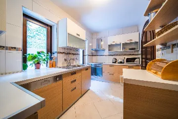 Dubrovnik 5-Bedroom Villa with Private Heated Pool