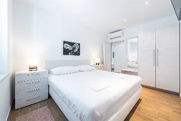 Mlini Villa for 6 Guests with Private Pool