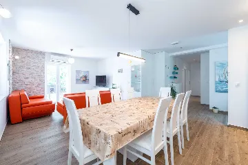 Mlini Villa for 6 Guests with Private Pool