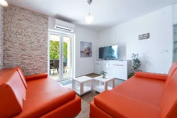 Mlini Villa for 6 Guests with Private Pool