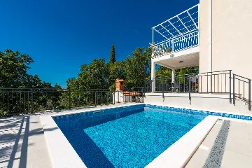 Mlini Villa for 6 Guests with Private Pool