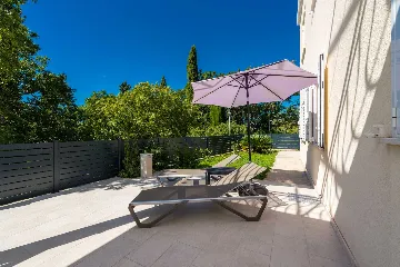 Mlini Villa for 6 Guests with Private Pool