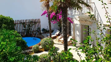 Orebić Seafront Villa with Private Pool for 8