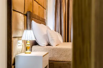 Seafront Villa with Private Pool, Sleeps 8 in Korčula