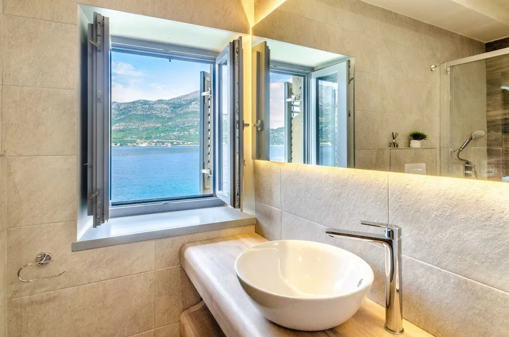 Seafront Villa with Private Pool, Sleeps 8 in Korčula
