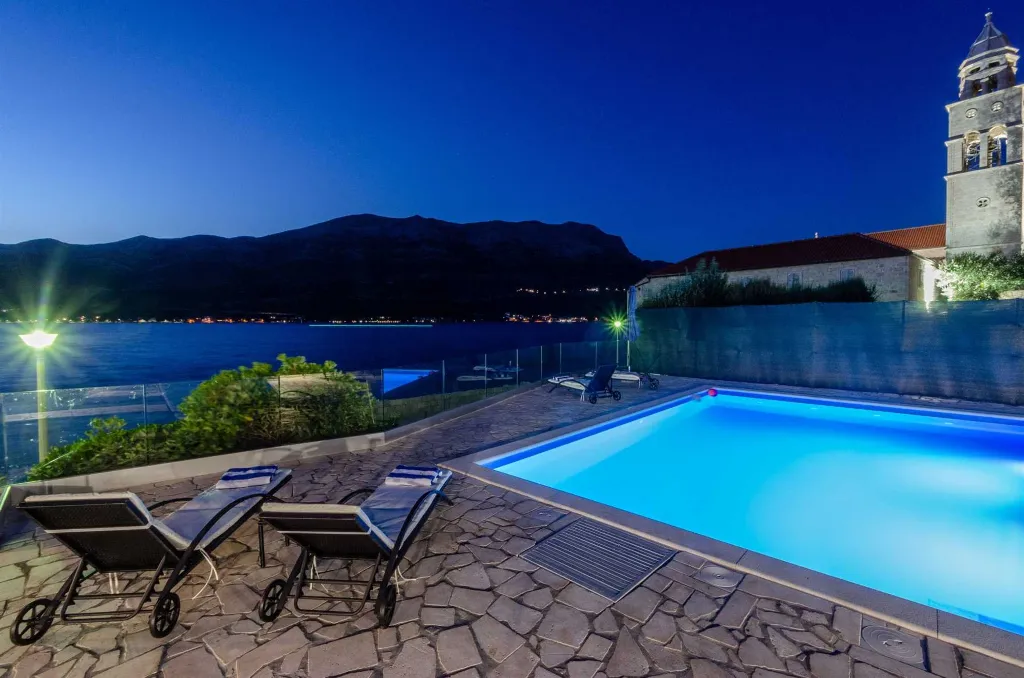 Seafront Villa with Private Pool, Sleeps 8 in Korčula