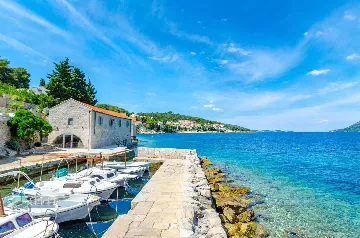 Seafront Villa with Private Pool, Sleeps 8 in Korčula