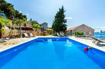 Seafront Villa with Private Pool, Sleeps 8 in Korčula