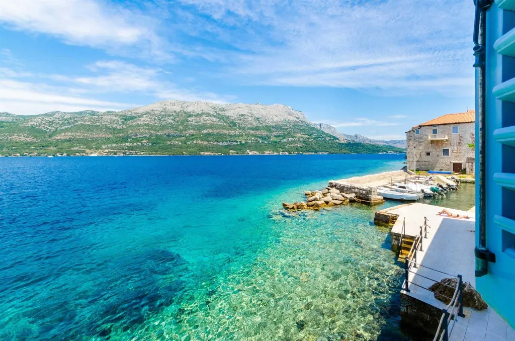 Seafront Villa with Private Pool, Sleeps 8 in Korčula