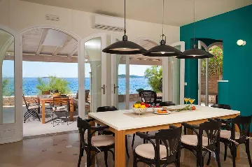 Orebić 3-Bedroom Villa with Private Saltwater Pool