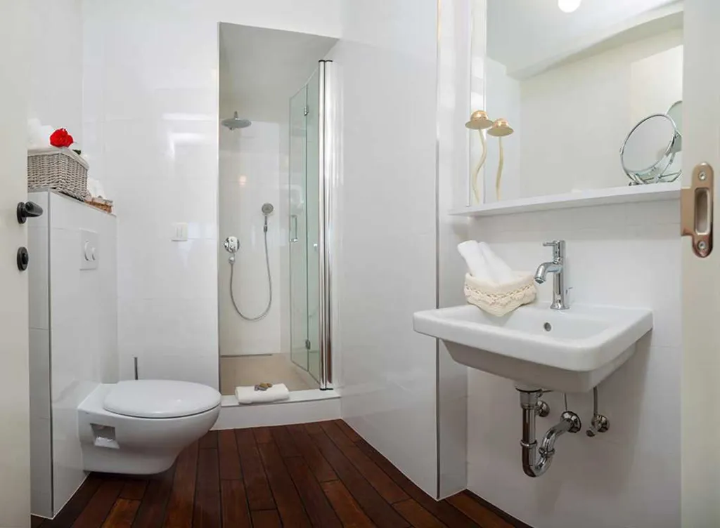 Orebić 3-Bedroom Villa with Private Saltwater Pool