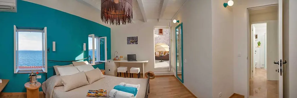 Orebić 3-Bedroom Villa with Private Saltwater Pool