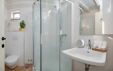 Orebić 3-Bedroom Villa with Private Saltwater Pool