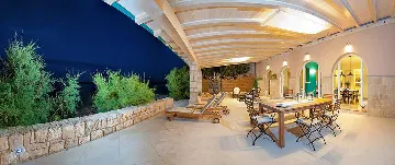 Orebić 3-Bedroom Villa with Private Saltwater Pool